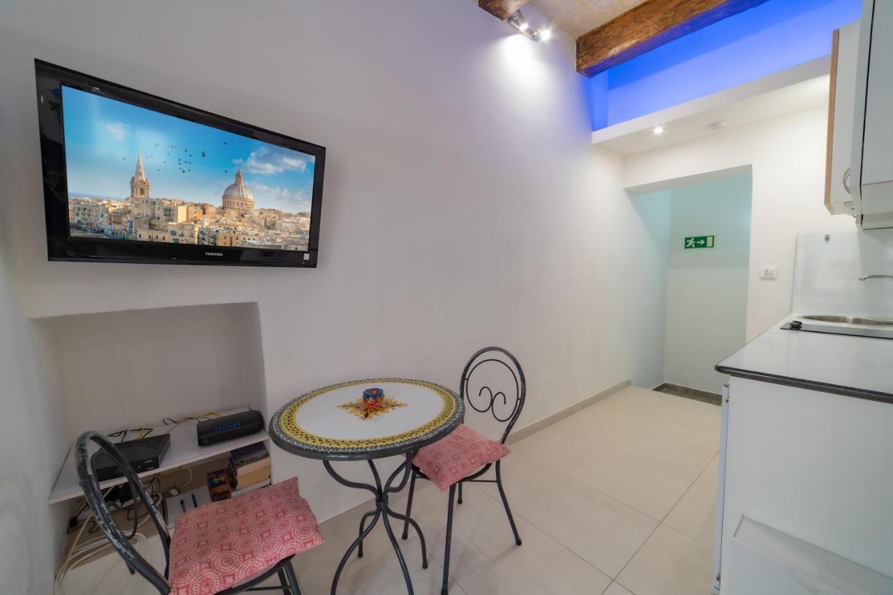 Jbo - In The Heart Of Valletta Apartment Exterior photo